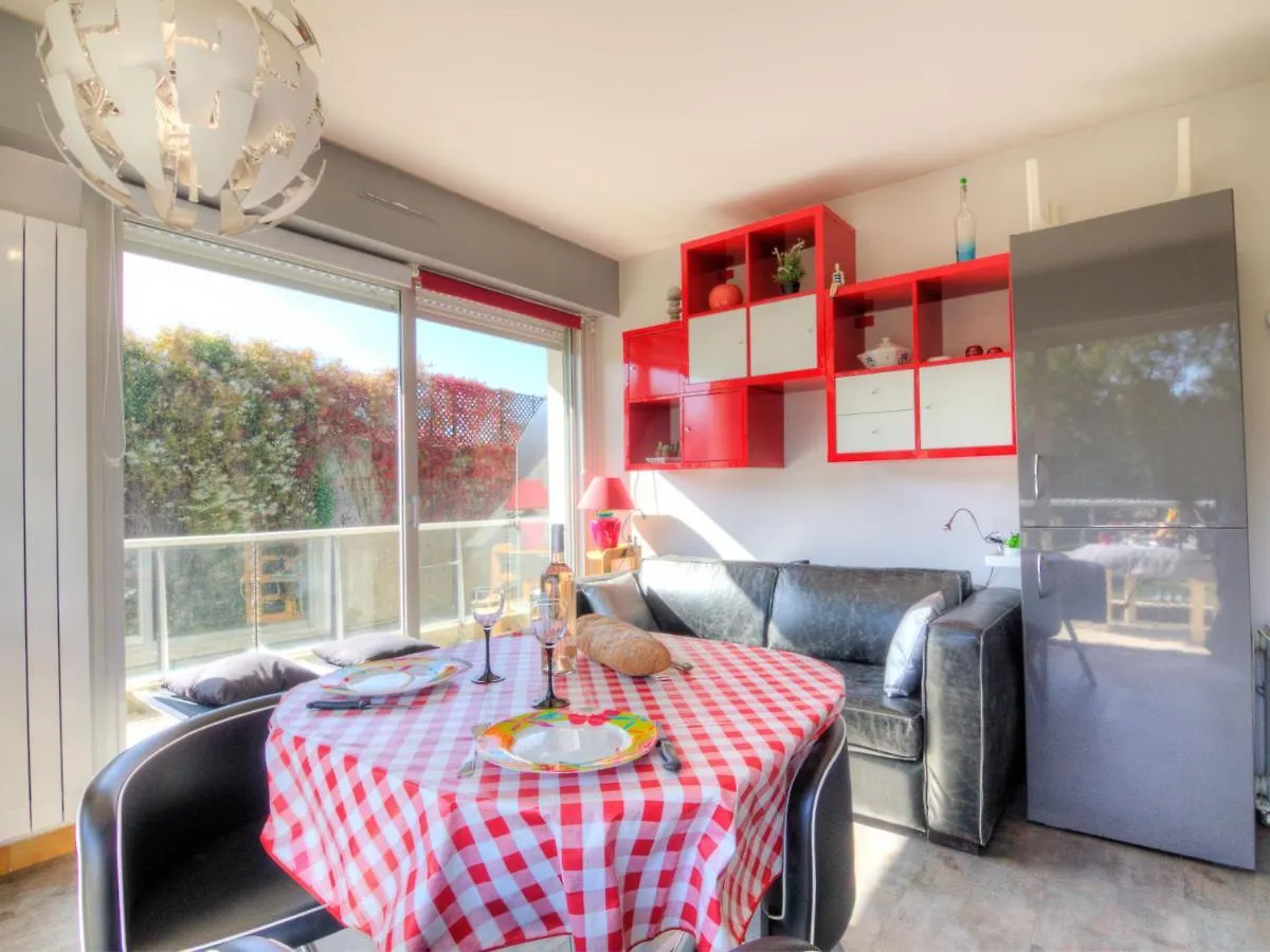 Apartment Le Parc De La Ronceray-1 By Interhome Dinard